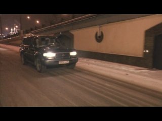"Мечтать не вредно"фильм.про парня мечтателя. Он постоянно удивляется и завидует красивым девчонкам: " как же им